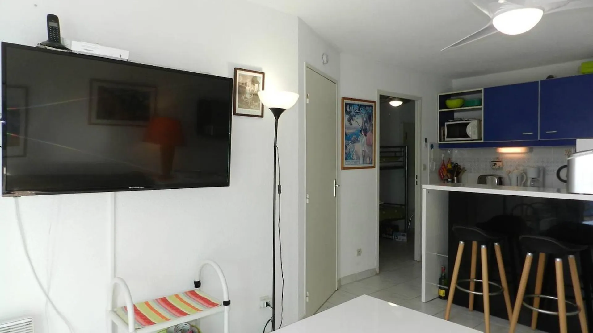 Appartement T2 Avec Coin Nuit, Piscine, Parking Securise, Proche Plage - Le Lavandou - Fr-1-251-743 Apartment